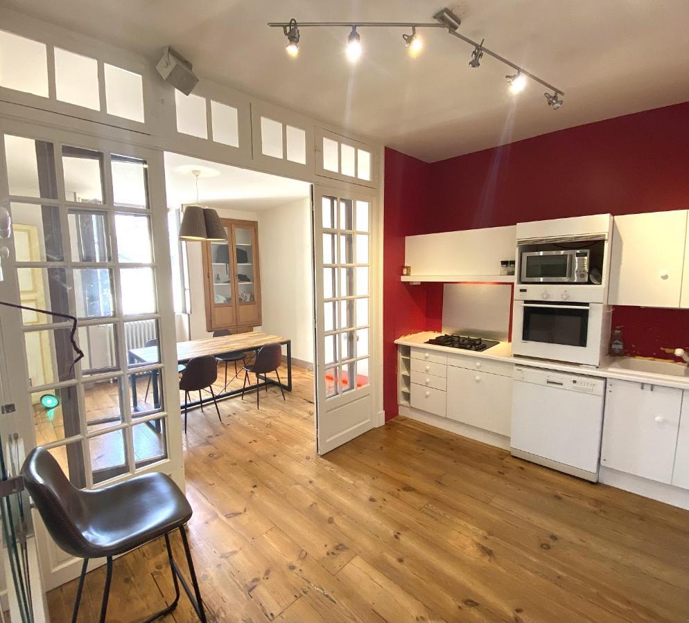 Floydroom'S Pau Chambre Hotes Dans Appartement Partage Proche Chateau Exterior foto